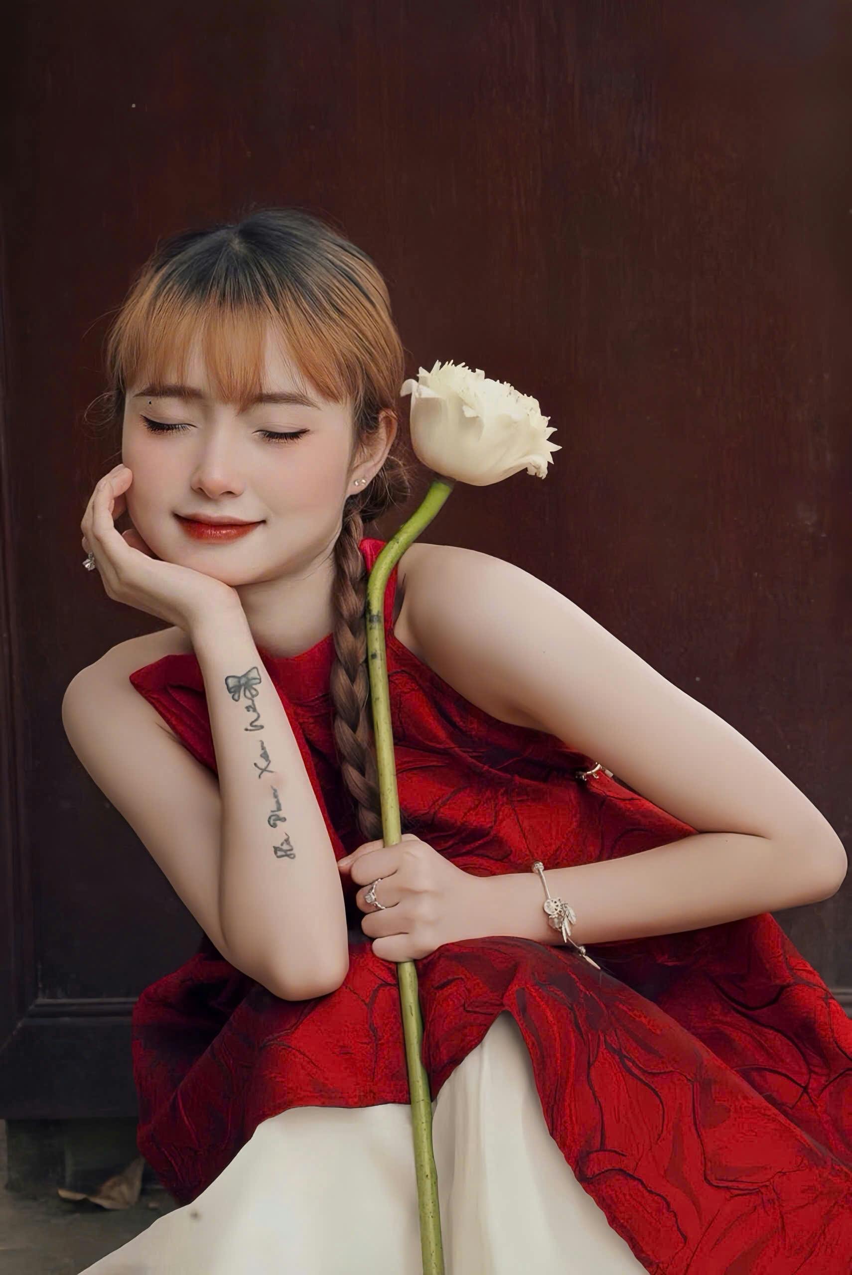 Lotus tatouage - symboles mystiques