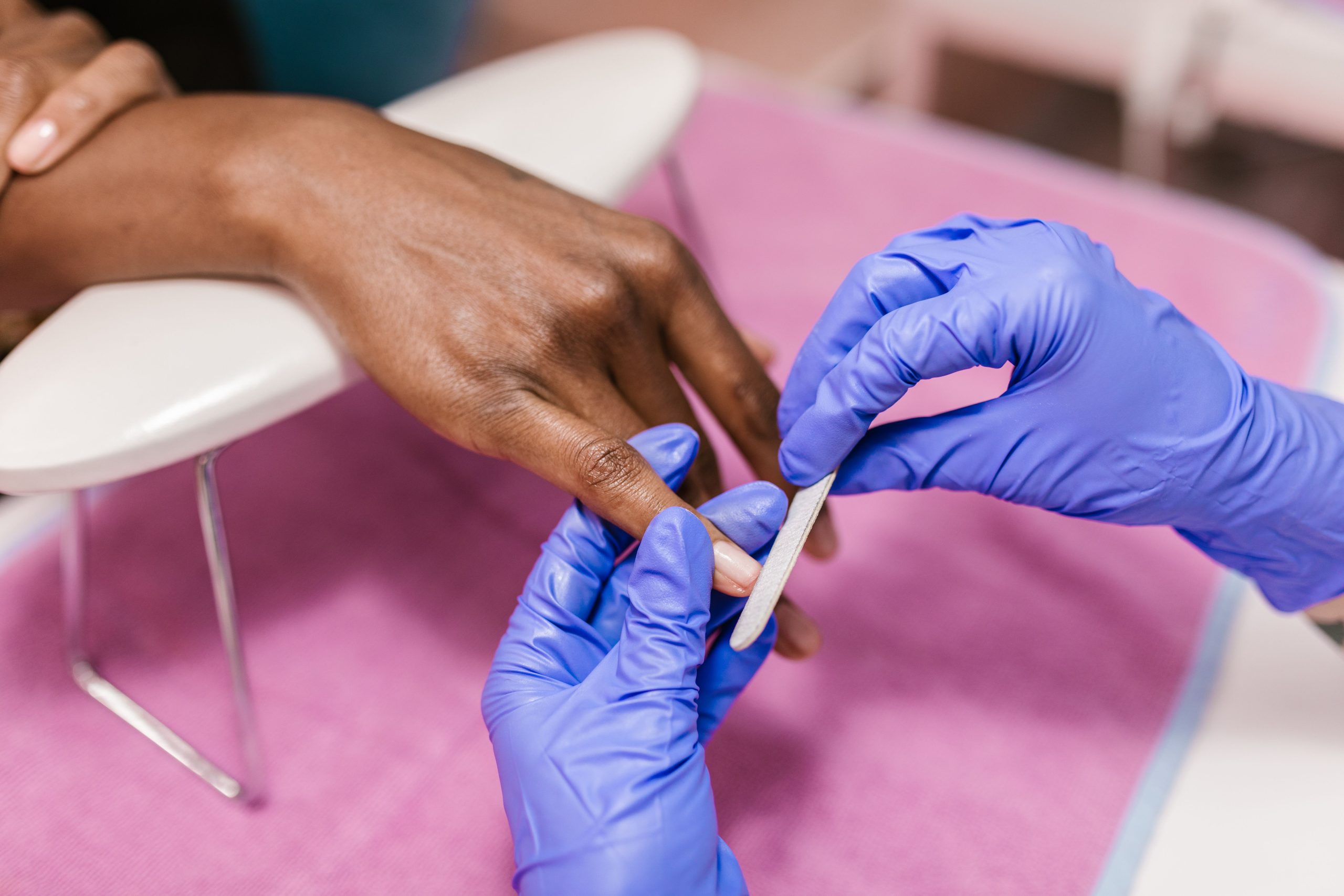 Enlever faux ongles sans dommage