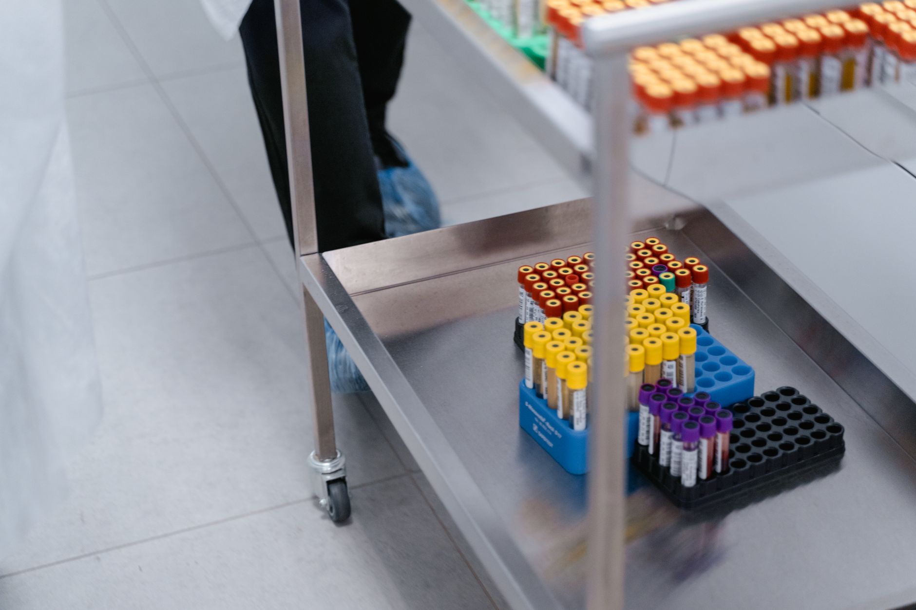 Tubes de prélèvement sanguin en laboratoire