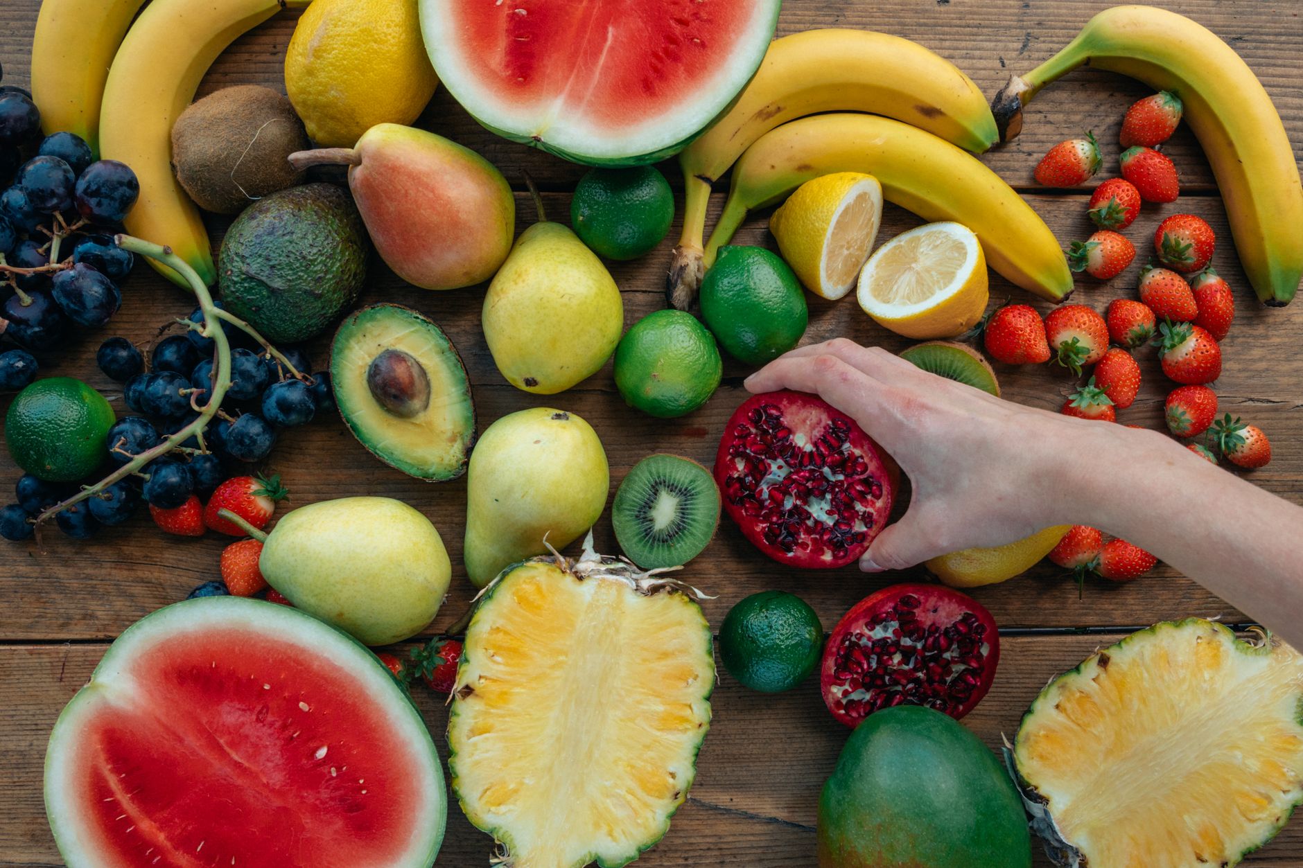 Fruits frais riches en vitamines pour les cheveux