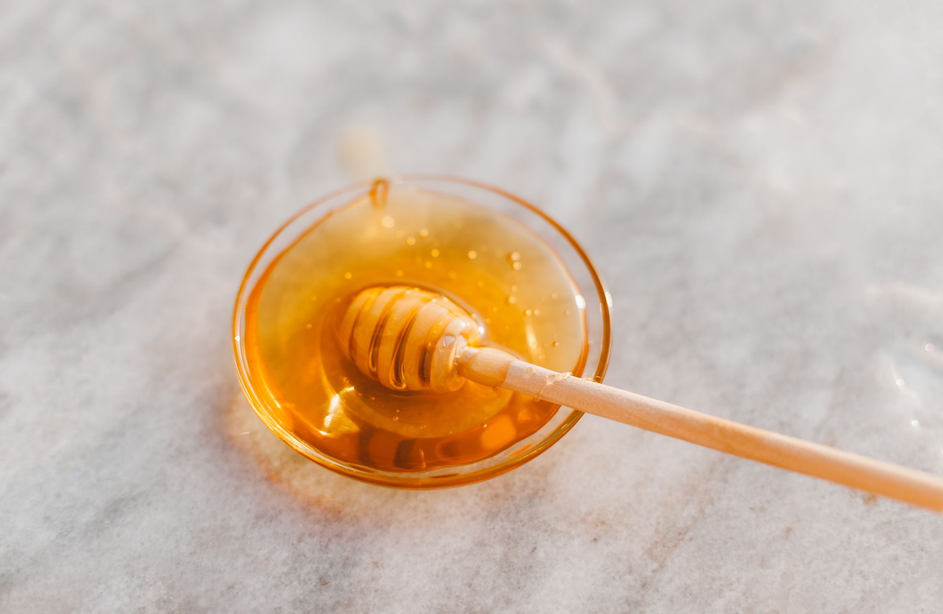 Ingredients naturels et miel pour cosmetique maison